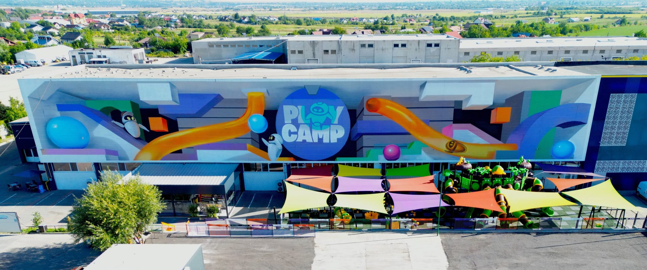 Mai multă joacă afară. Mai multă relaxare pentru părinți. Mai multe motive să veniți la PLAYCAMP!